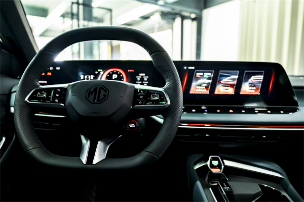 B级运动轿车新标杆来了，MG7 2025款智能登场，限时一口价11.29万元起